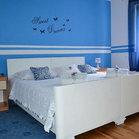 Apartment Anton โตรกีร์ ภายนอก รูปภาพ